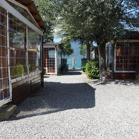 Hotel Vakantiehuis Casasdecasper - Camping Italie Porlezza Exterior foto
