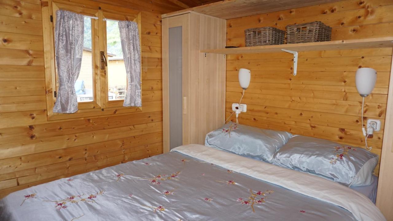 Hotel Vakantiehuis Casasdecasper - Camping Italie Porlezza Exterior foto