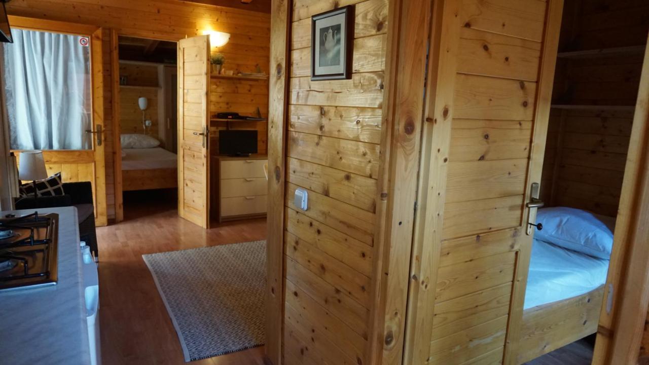 Hotel Vakantiehuis Casasdecasper - Camping Italie Porlezza Exterior foto