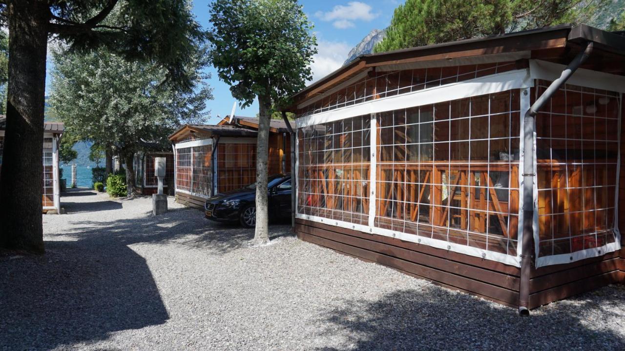 Hotel Vakantiehuis Casasdecasper - Camping Italie Porlezza Exterior foto